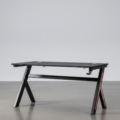 ESCRITORIO GAMING MDF NEGRO 160x60 Cm Y PATAS METALICAS NEGRAS MELIDE