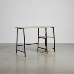 ESCRITORIO MDF ROBLE 110x50 Cm Y PATAS METALICAS NEGRAS SENDAI