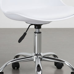 SILLA ESCRITORIO NORDICA CON COJIN ACOLCHADO ADRIANA