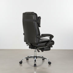 SILLA OFICINA RECLINABLE CON REPOSAPIES EXTRAIBLE TAPIZADA POLIPIEL NEGRA SAMANTA