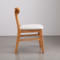 PACK 2 SILLAS DE COMEDOR EN ROBLE Y TELA BEIGE NAIARA