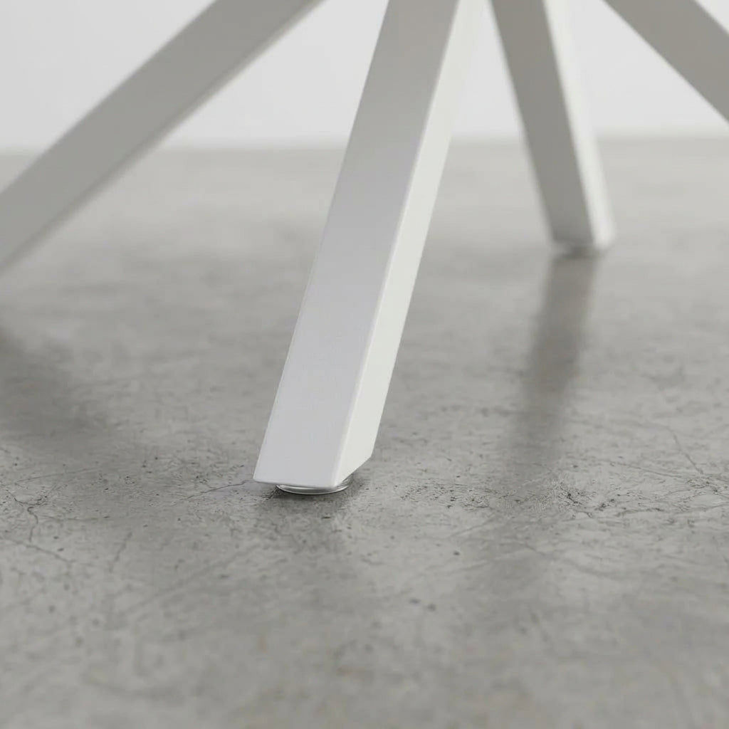 MESA DE COMEDOR EXTENSIBLE 110-150 Cm REDONDA EN MDF ROBLE ARTISAN Y PATAS METALICAS GARENA